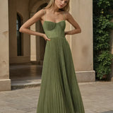 Vestido Olivia – Elegancia moderna con espalda descubierta