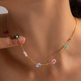 Collar Azalea Floral en Oro