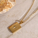 Collar Raphaela en Capas de Oro