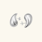 Pendientes Sandra en Oro con Forma de Gota